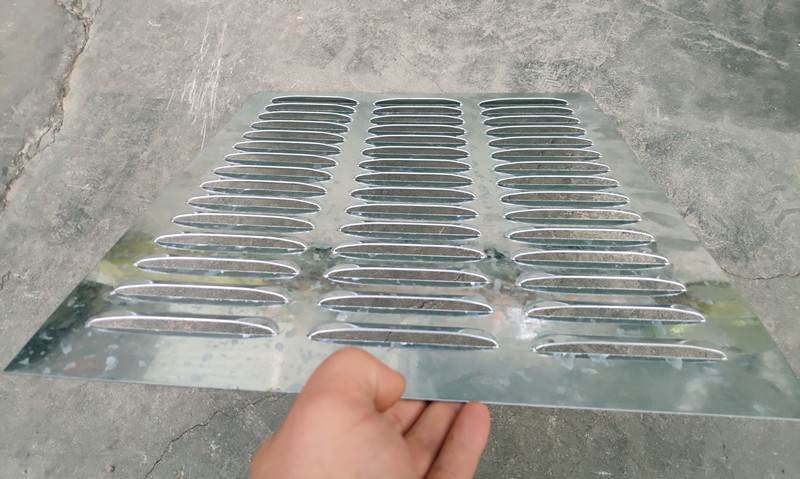 鐵板百葉孔沖孔板產品展示